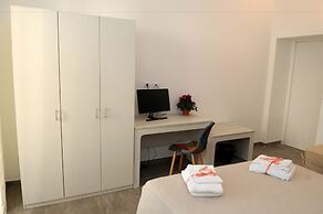 Della Torre Rooms