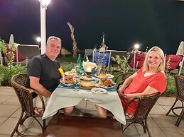 Yücel Hotel