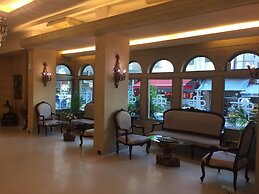 Royal Garden Hotel