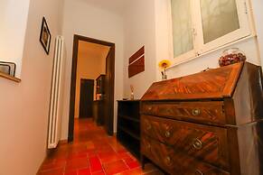 JOIVY Franci's House