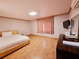 Hotel G