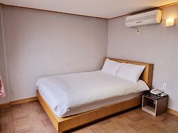 Hotel G