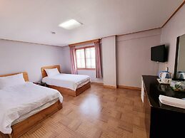 Hotel G