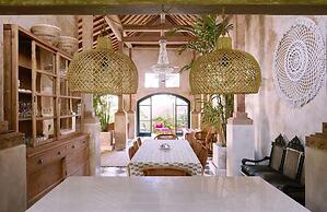 The Island Houses