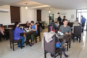 Hotel Holiday Hill