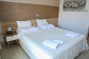 Marie Hotel
