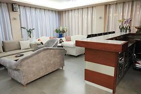 Marie Hotel