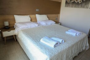 Marie Hotel