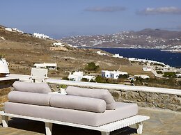Kallos of Mykonos