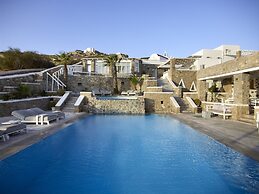 Kallos of Mykonos