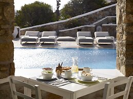 Kallos of Mykonos
