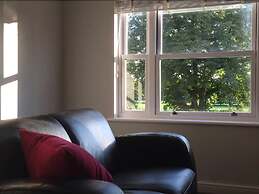 3 Summertown Court