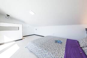 Yeosu Ggotnal Pension