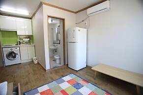Namu Guesthouse & Pension - Hostel