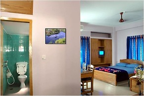 Albatross Resort