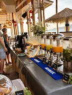 Combo Beach Hotel Samui