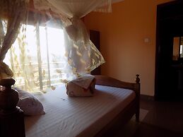 Olina Hotel and Apartments
