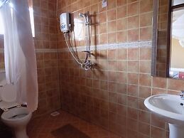 Olina Hotel and Apartments