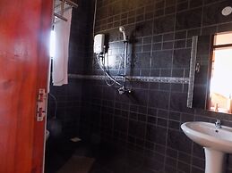 Olina Hotel and Apartments