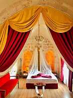 Tughan Hotel