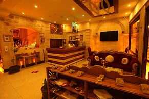 Tughan Hotel