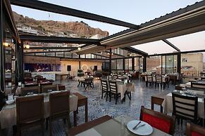 Tughan Hotel