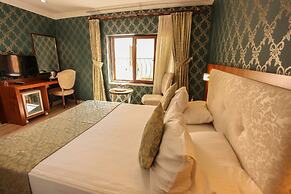 Tughan Hotel