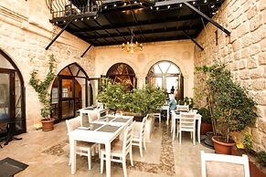 Tughan Hotel