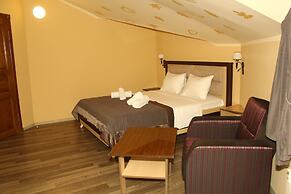 Yaffle Inn Boutique Hotel