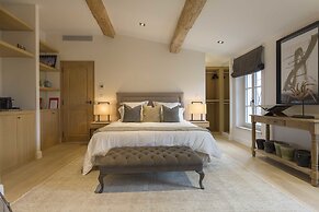 Mougins Luxury Retreats