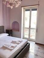 Gramsci Apartments