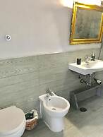 Gramsci Apartments