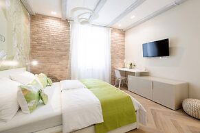 Luxury rooms Mak