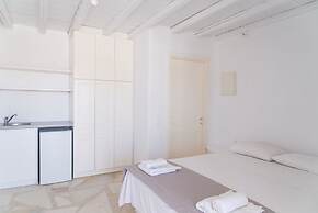 Villa Adonis