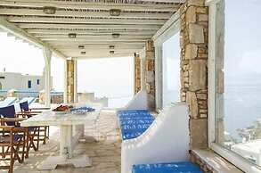 Villa Adonis