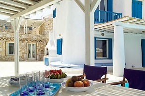 Villa Adonis