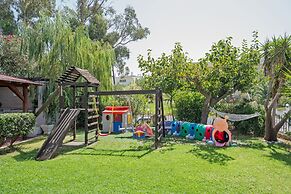 Apollo Apartments