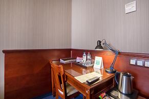 Dinastiya Hotel
