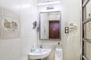 Dinastiya Hotel