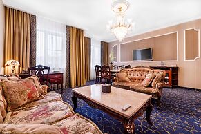 Dinastiya Hotel