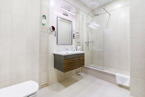 Dinastiya Hotel