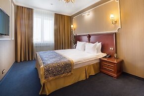 Dinastiya Hotel