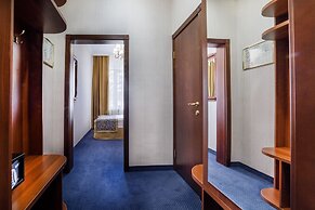 Dinastiya Hotel