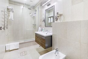 Dinastiya Hotel