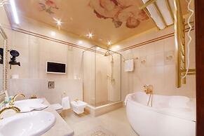 Dinastiya Hotel