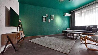 Azuu Hotel