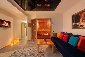 Azuu Hotel