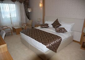 Tasar Royal Hotel