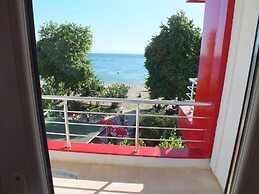 Acet Hotel