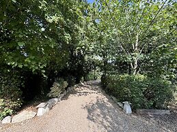 Hookwood Lodge London Gatwick